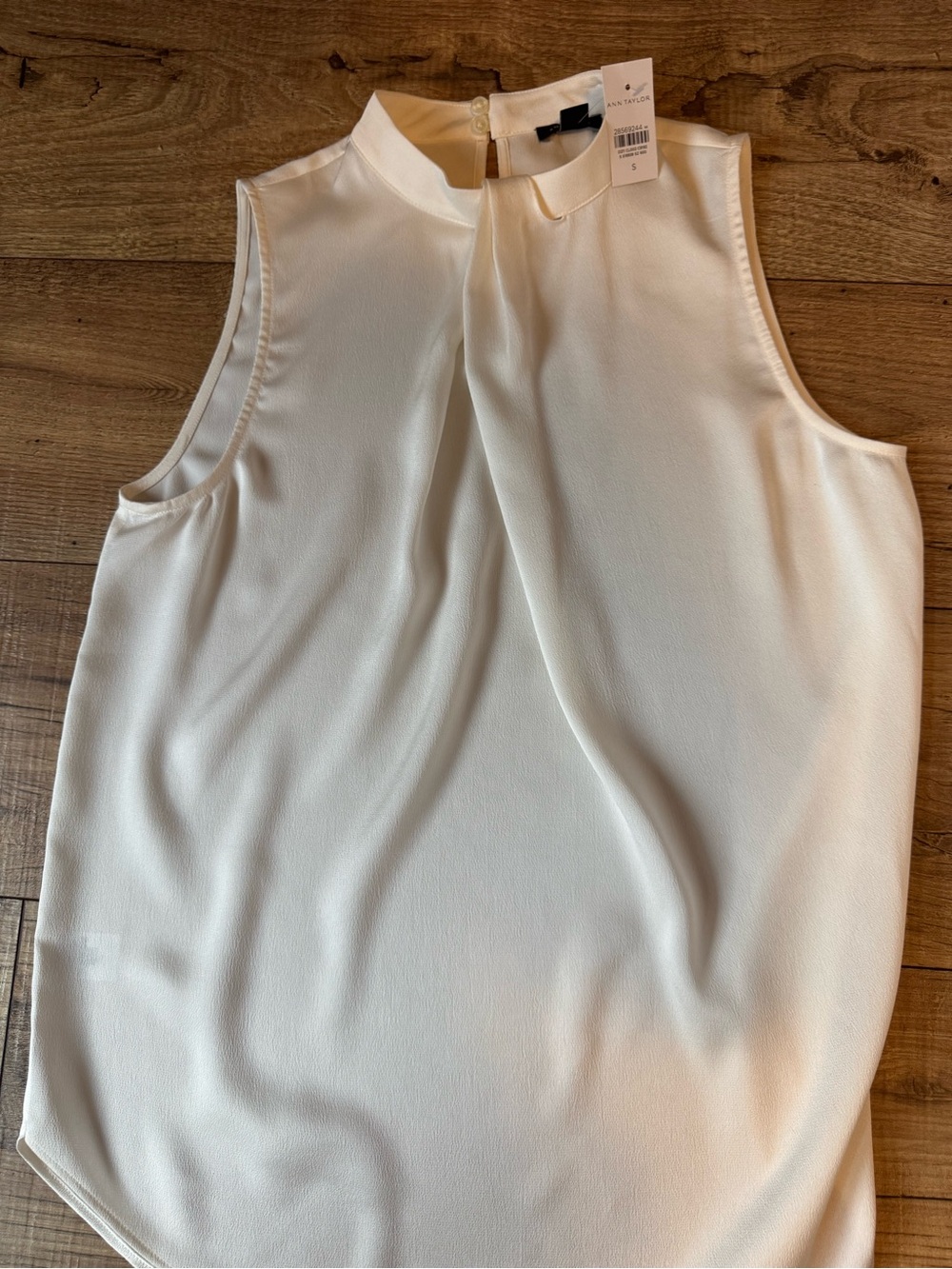 Ann Taylor Ivory Sleeveless Mock Neck Blouse NWT 90s Minimalist Office Chic